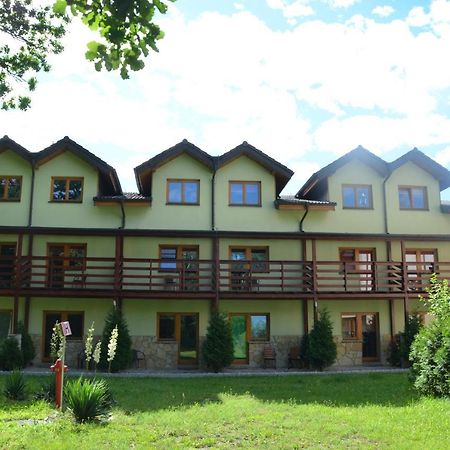 Hotel Tenis Хжастовице Екстериор снимка