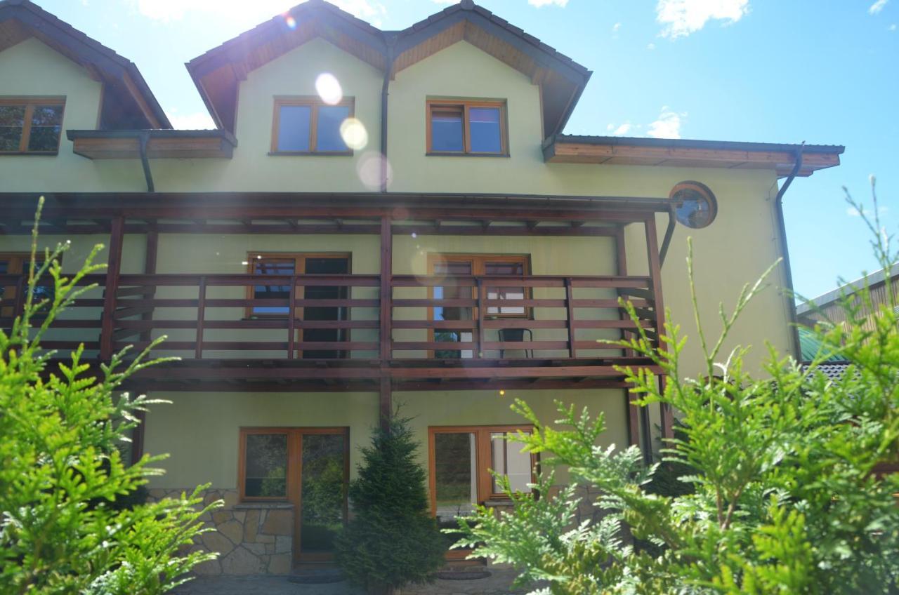 Hotel Tenis Хжастовице Екстериор снимка
